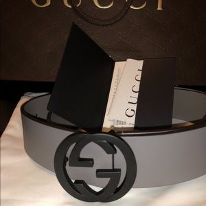 Grey and black authentic Gucci belt with tags